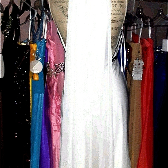 Black and white beaded dress - Picture 6 of 6